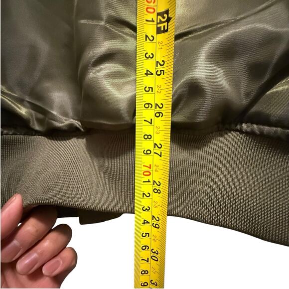 Forever 21 Men's Olive Green Bomber Jacket with Sherpa Collar - Size XL - NWT - Picture 11 of 13